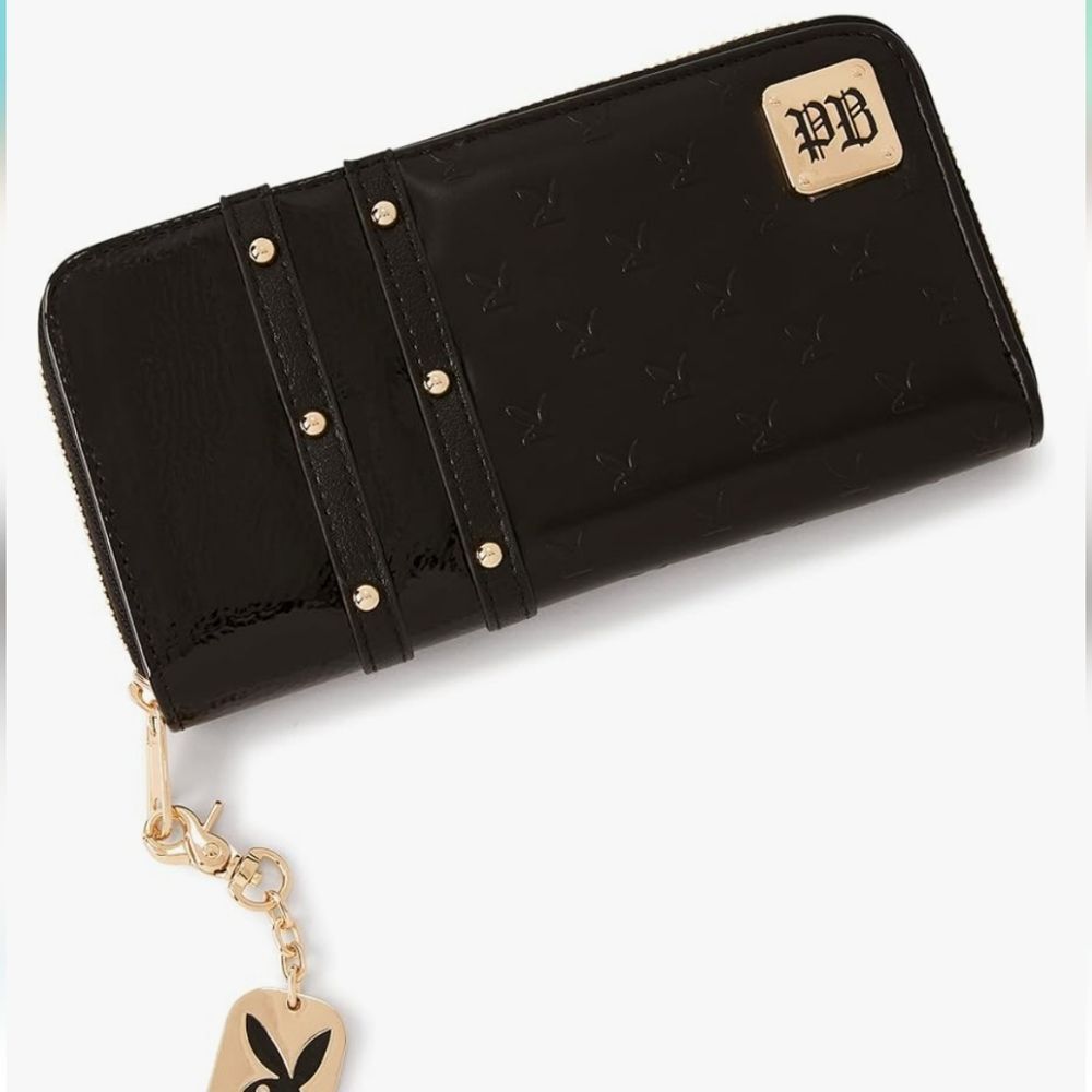 Playboy Textured Logo Bunny Embossed Zip Wallet- Black‎